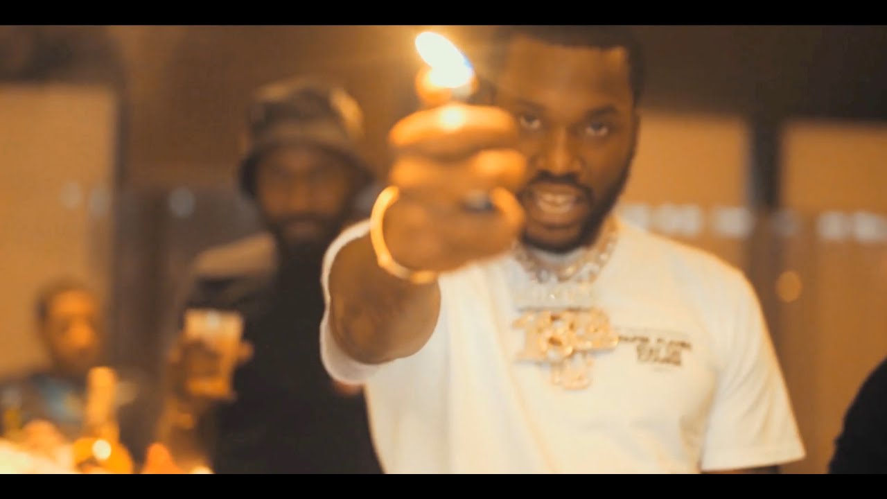Come check out the official music video from Meek Mill "Flamerz Flow"
