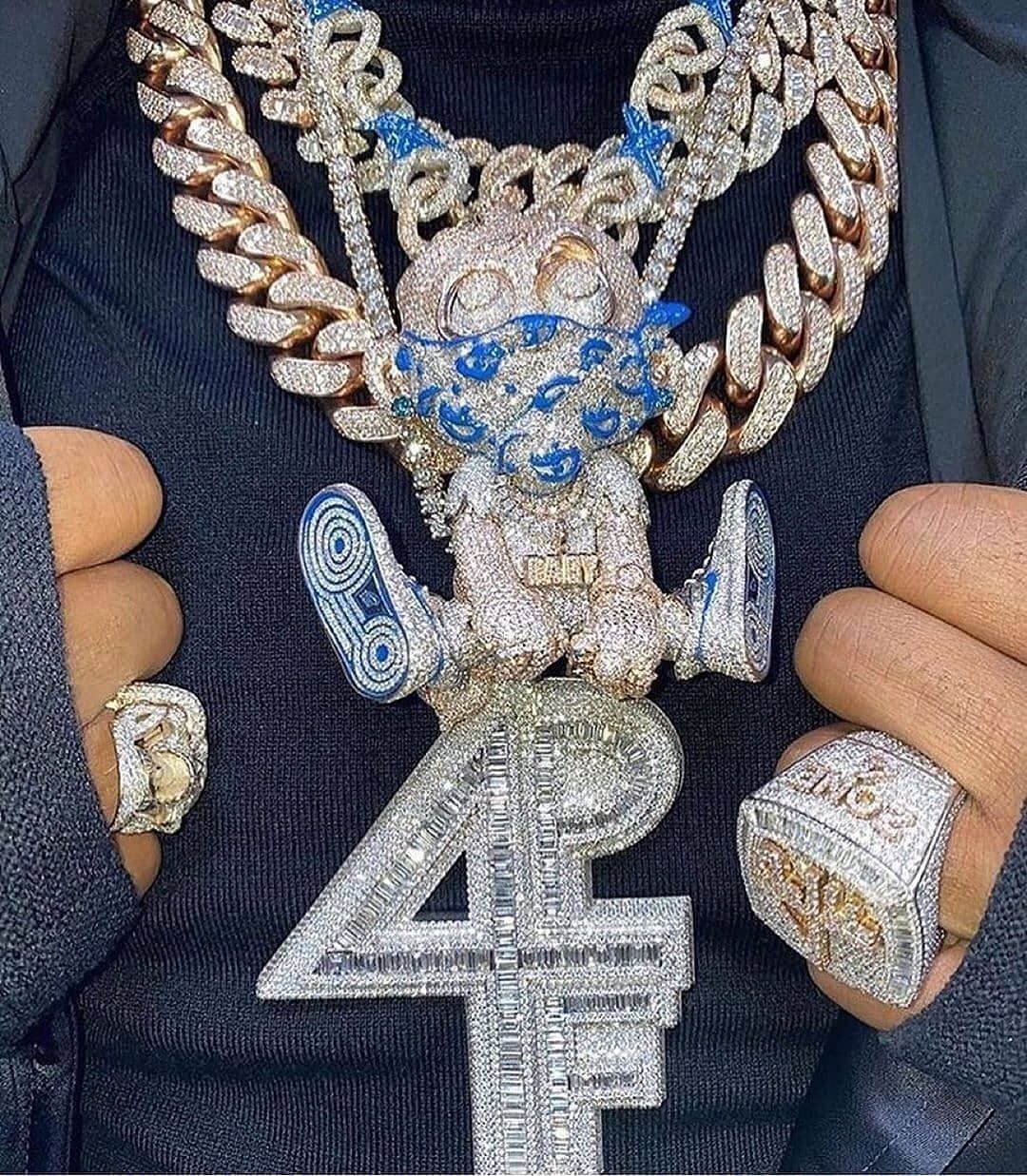 Almost all people who marvel at rap artists and their lifestyle always ask me a common question. And the question is Why Do Rappers Wear Chains?